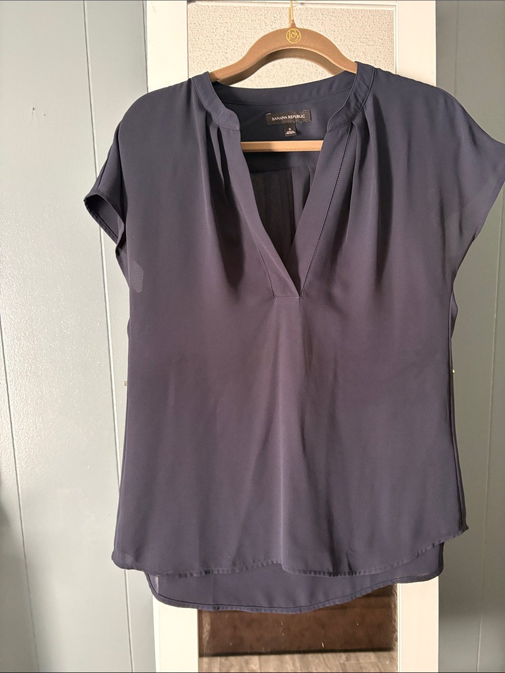 Banana Republic Navy Split V-Neck Short Sleeve Blouse